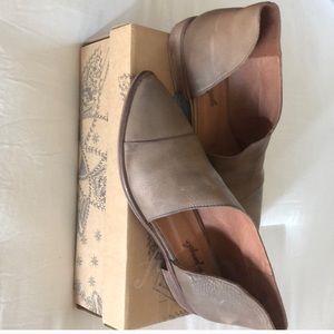 Free-people flat royal size 38 (8)